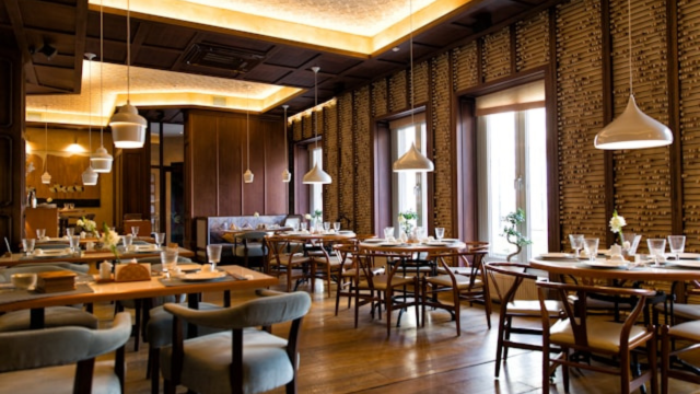 restaurant interior designer