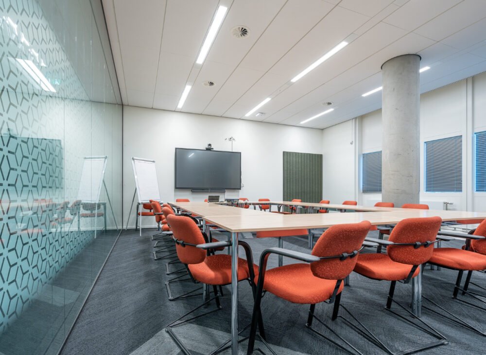 Turnkey Office Interior Design vs Manual Contractors