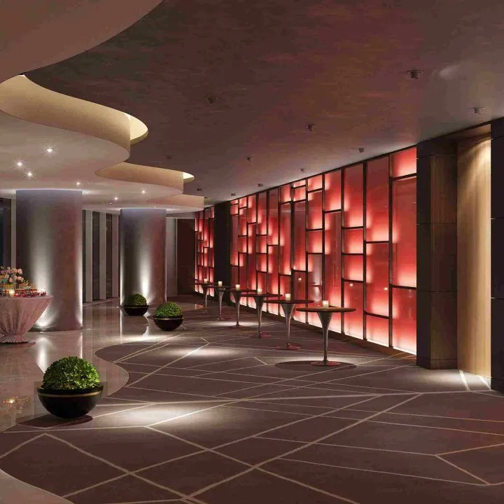 Hotel Lobby & Reception